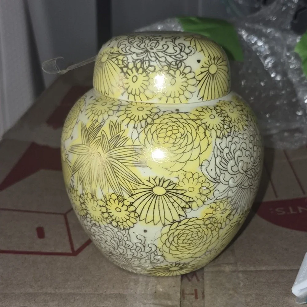 Small Yellow & White Floral Porcelain Lidded Jar Vase, Glossy Finish